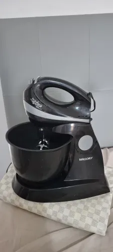 Batedeira Mallory Máxima Black, 110v