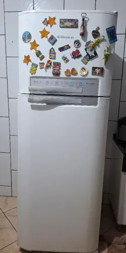 Geladeira eletrolux 440 L