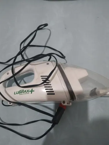 Vendo esse aspirador de pó.pirtatil