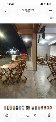 Mesa dobrável com 4 cadeiras 