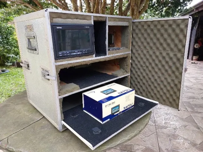 Case Rack para Ilha de Edição Profissional. Móvel e compacta, c/tampa dianteira e traseira