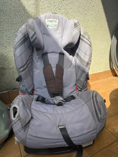 Bebe conforto/ Cadeirinha de 9 a 13 kg