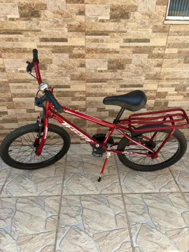 Bicicleta Aro 20 ( pouquíssima usada)