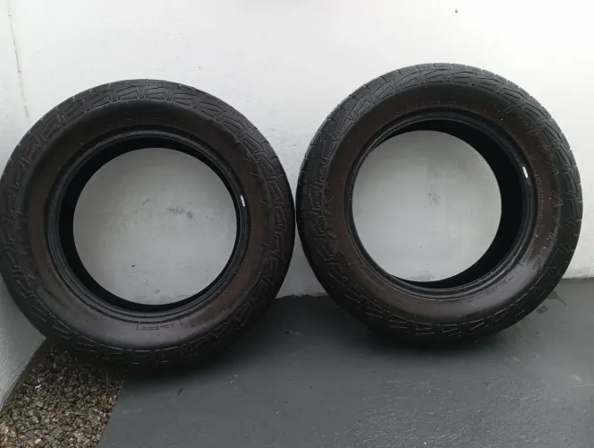 2 PNEUS 265/60 R18 MEIA VIDA - PREÇO PRA VENDER