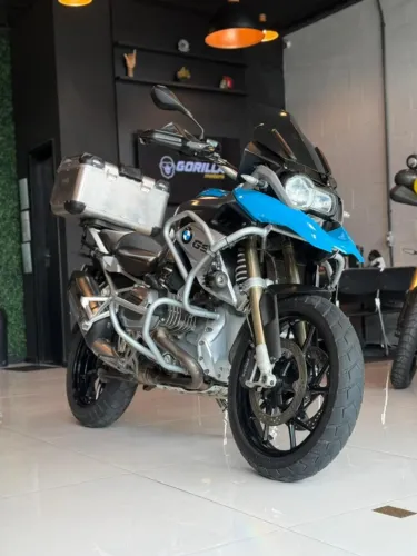 BMW - R1200 GS