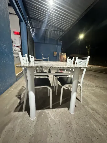 Mesa de mármore