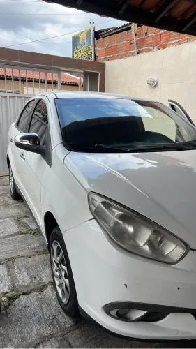 Fiat Grand Siena Tetrafuel 1.4 EVO F. Flex 8V 2013