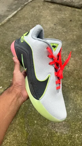 Lebron 22 - Tamanho 46
