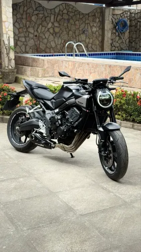Honda Cb650r e-cluch 2026