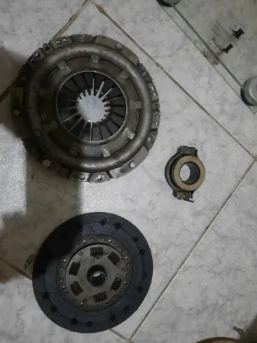 Kit embreagem kombi 1600 95 para retificar. Leia anúncio PREÇO SIMBÓLICO 20,00, BEM EXPLI