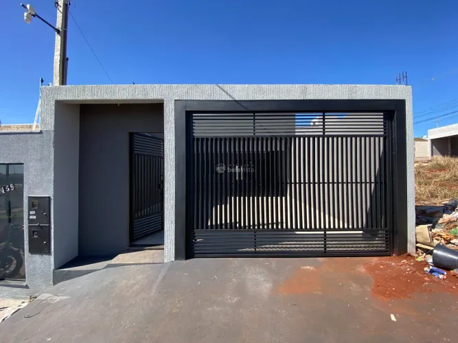 CASA NOVA À VENDA NO JARDIM PAULISTA ll EM ARAPONGAS