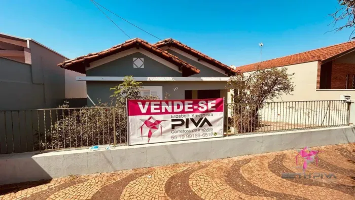 Casa com 6 dormitórios à venda, 204 m² por R$ 800.000,00 - Centro - Leme/SP
