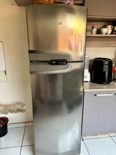 Geladeira cônsul 