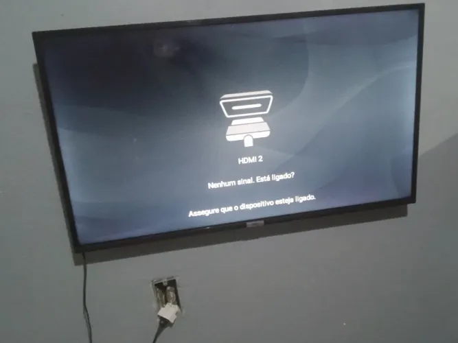 TV 32 Polegadas Smart Com Controle de Voz