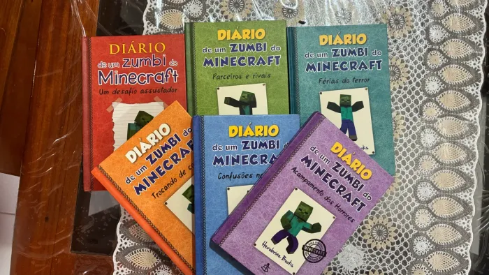 Box Diário de um Zumbi do Minecraft - 6 livros
