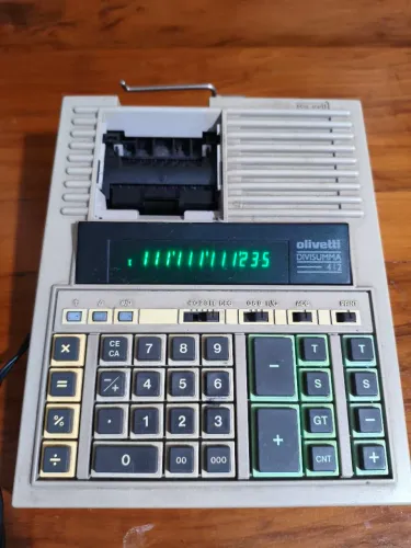 Calculadora Olivetti Divisumma 412