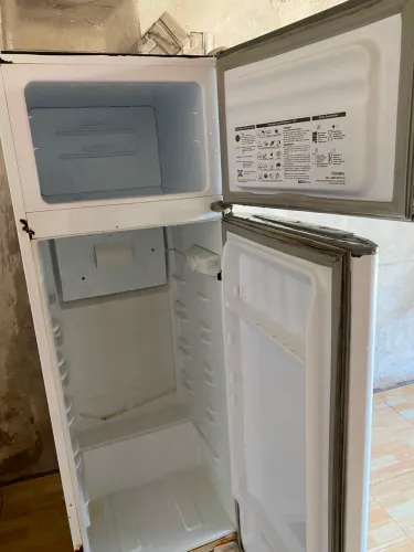 VENDO GELADEIRA SMALTEC