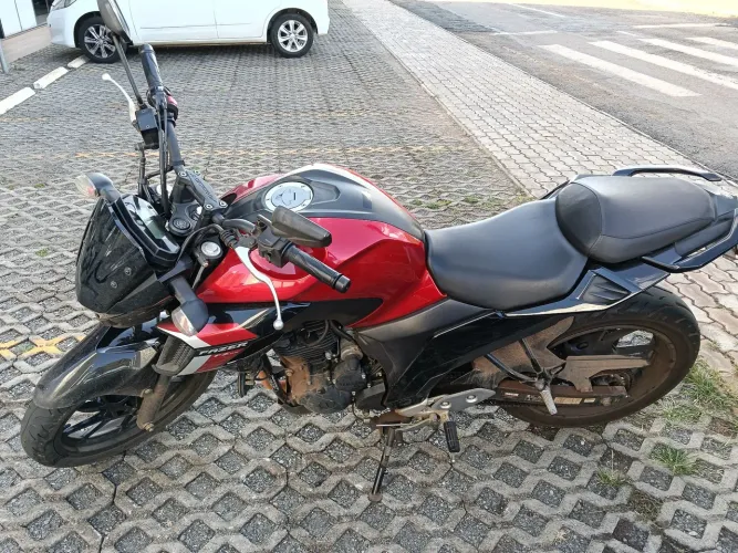 Fazer 250