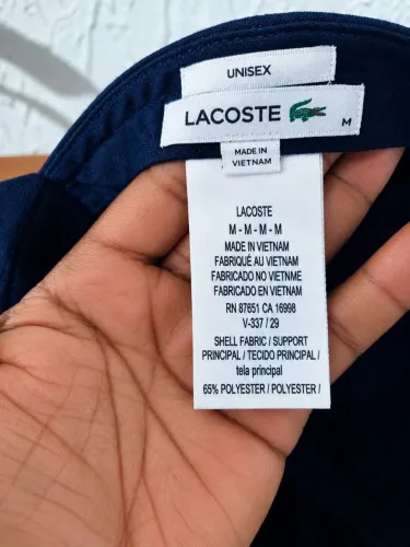 Vendor boné Lacoste