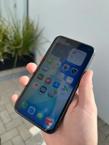 iPhone 11 64GB Completo 