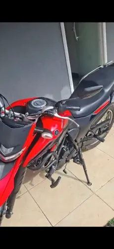 LANDER 250 MUITO NOVA