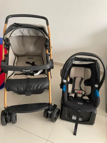 Carrinho Burigotto + Bebê conforto com base 