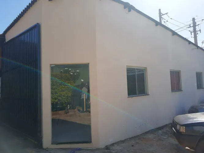 Aluga se casa geminada
