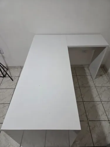 Escrivaninha em L