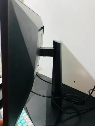 MONITOR AOC 180hz 24? 0,5ms