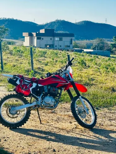 CRF 230F - Muito Nova