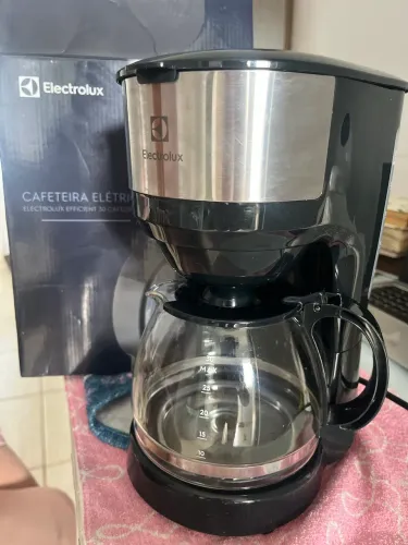 Cafeteira Electrolux 30 xícaras  grande 