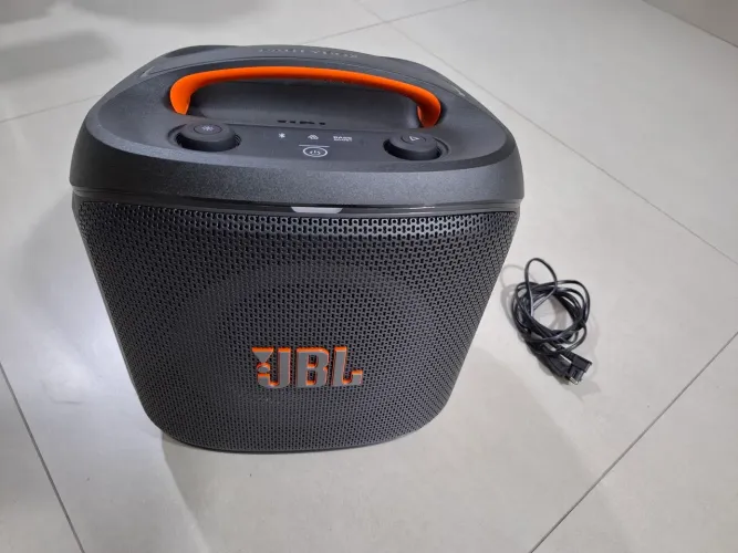 Caixa De Som Jbl Spartbox 