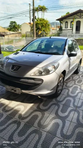 Peugeot 207 XR 1.4 Flex 8V 5P 2009