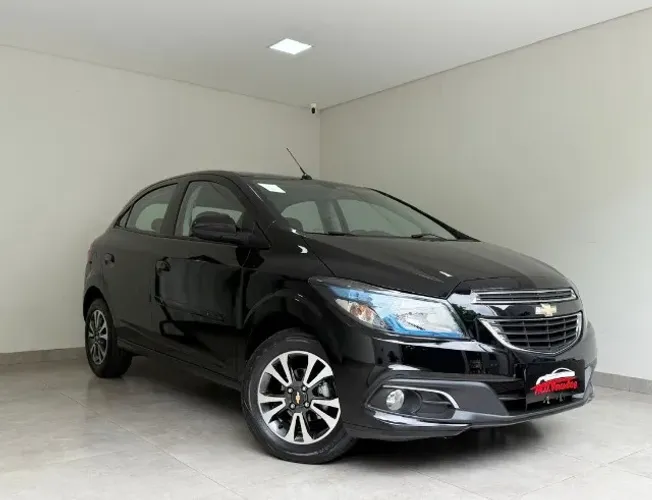 Chevrolet Onix Hatch LTZ 2016 Flex *43mil km*