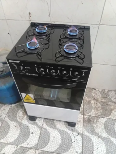 Vende-se Fogão