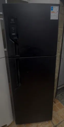 Geladeira Electrolux Nova
