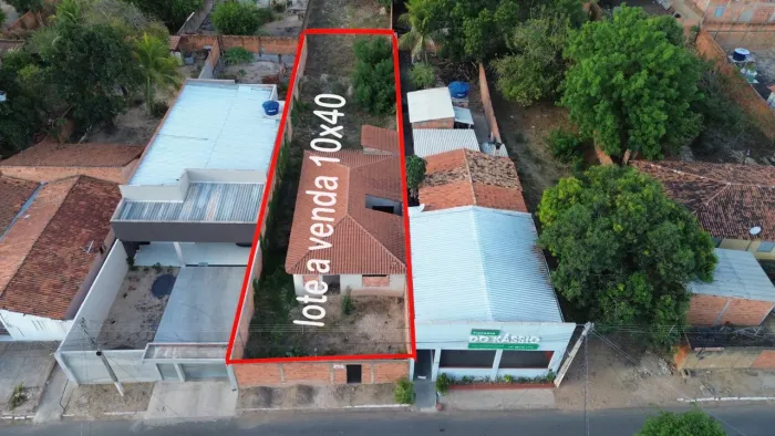 Terreno 10x40 com casa