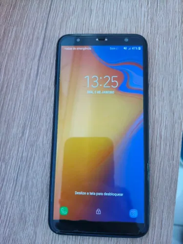 Celular Samsung Galaxy J4