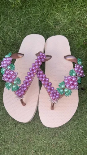 Havaianas bordadas