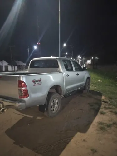Toyota Hilux CD D4-d 4X4 2.5 16V 102cv TB Dies. 2010