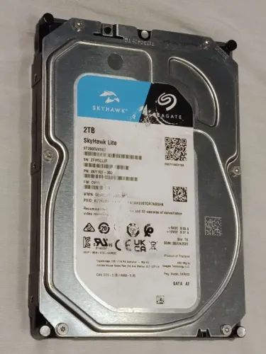 HD Interno Seagate SkyHawk Lite 2TB ST2000VX007 ? Seminovo, Testado e Saudável