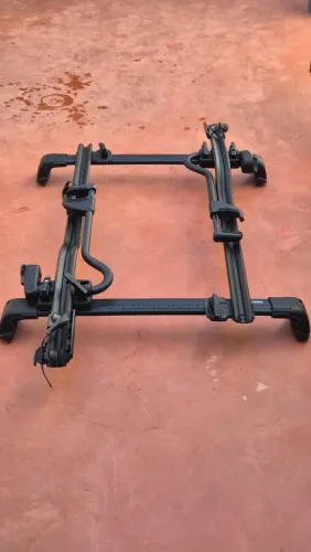 Kit Thule Rack de Teto com 2 Suportes para Bicicleta para Jeep Compass