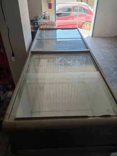 Vendo freezer horizontal(ilha)motor novo.contato:38 9 * zap/falar