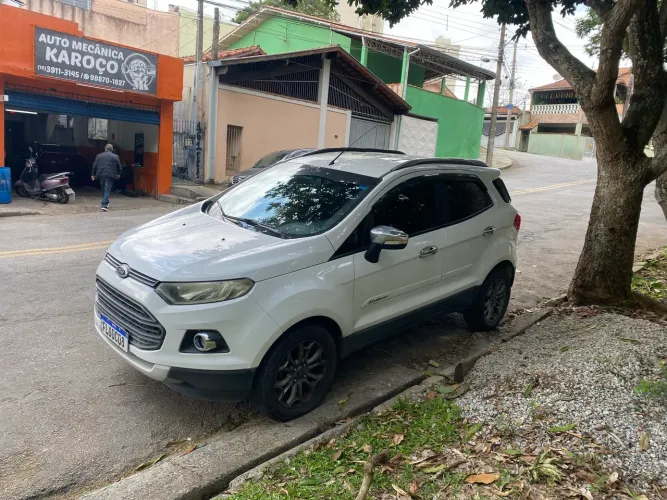 Ford Ecosport Freestyle 1.6 16V Flex 5P 2014