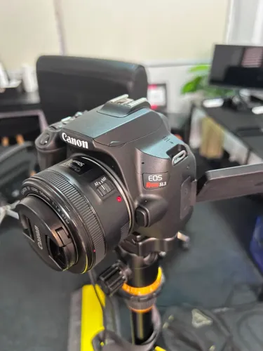 Canon Sl3