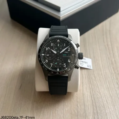 Relógio IWC Aviador Performance Cronógrafo formula 1 43mm