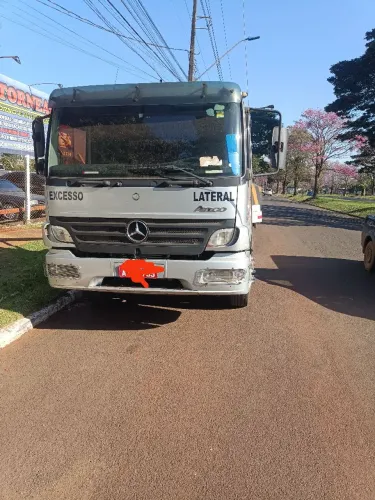 Caminhão Mercedes Atego2025 Prancha