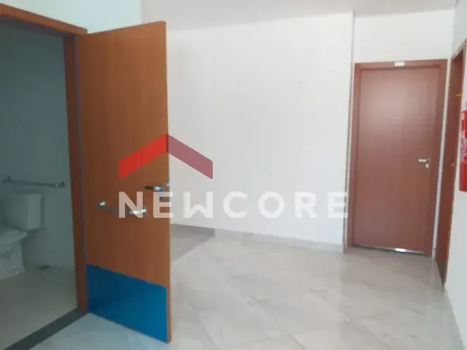 Sala comercial em Rua Expedicionário Paulo de Oliveira - São Luiz - Belo Horizonte/MG