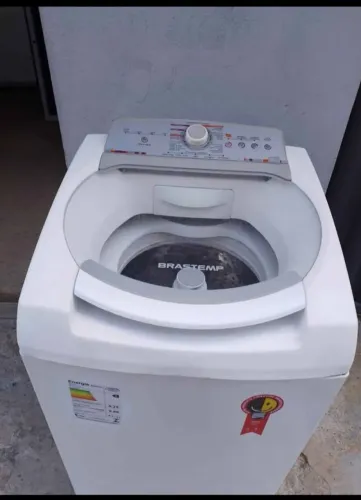 Vendo máquina de lavar Brastemp 11k conservado 6 meses de garantia
