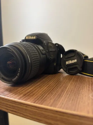 Camera NIKON D3100